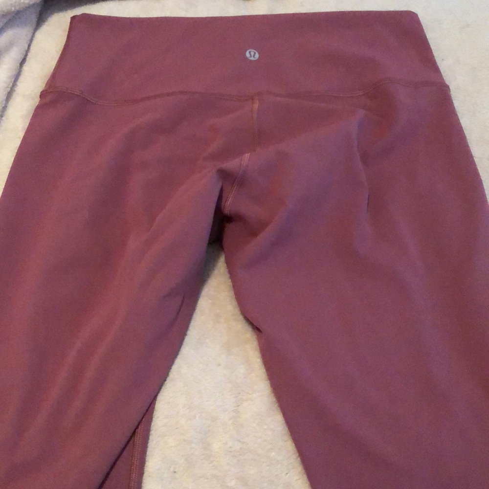LULULEMON CAPRI
